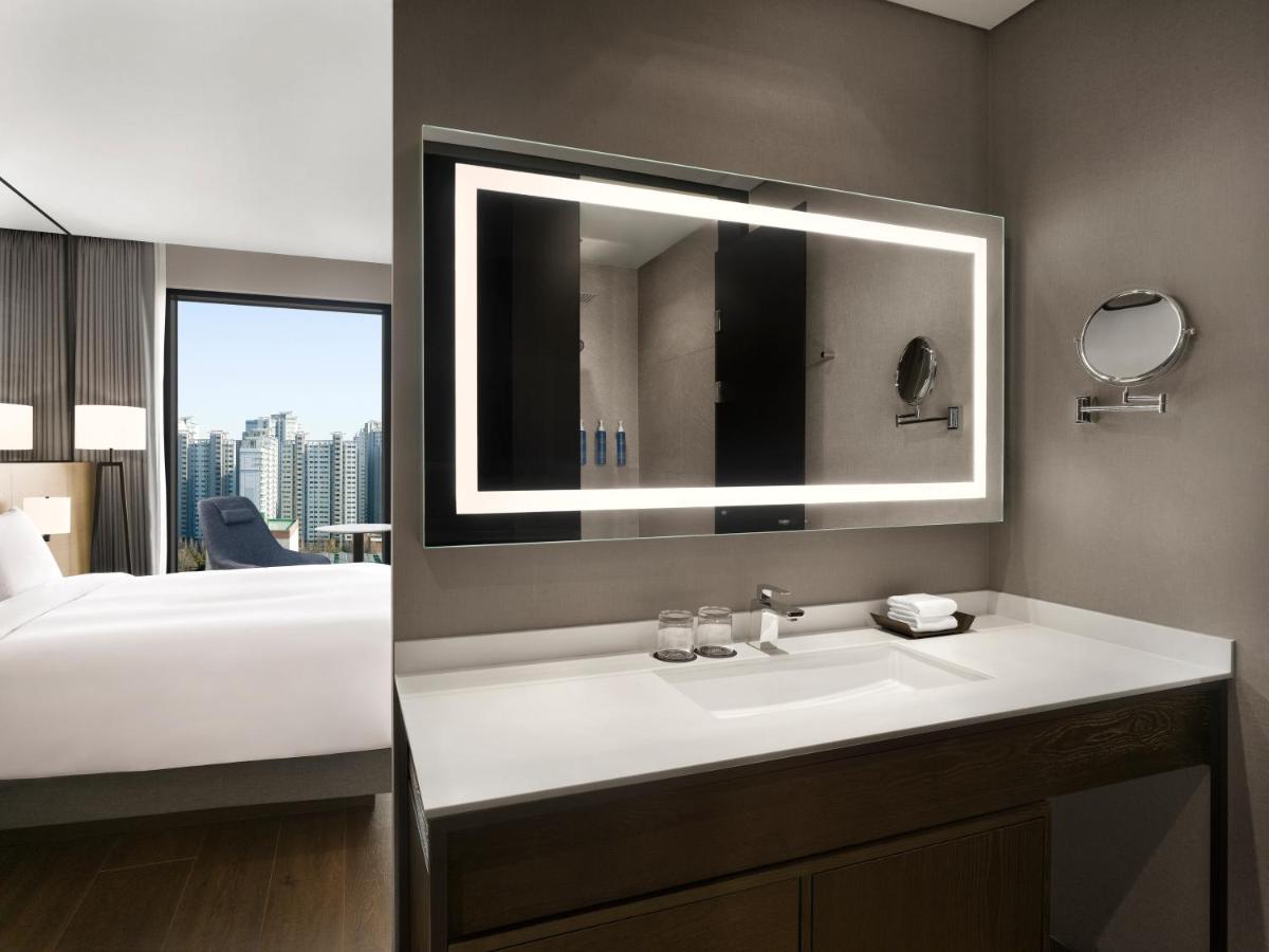 Four Points By Sheraton Suwon Exterior foto